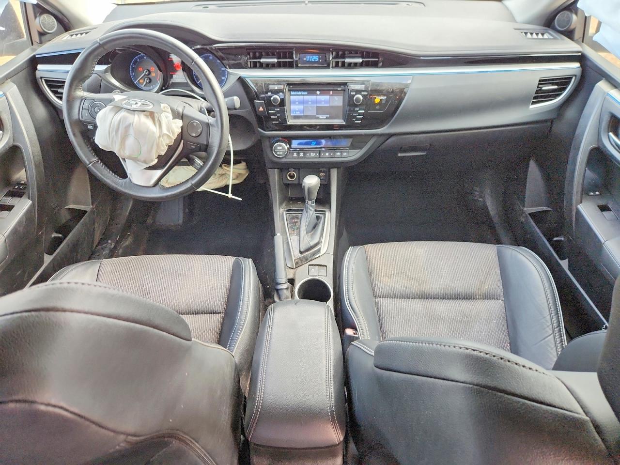 2016 TOYOTA COROLLA L photo 8