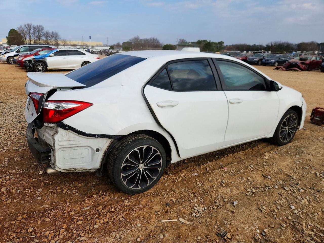2016 TOYOTA COROLLA L photo 3