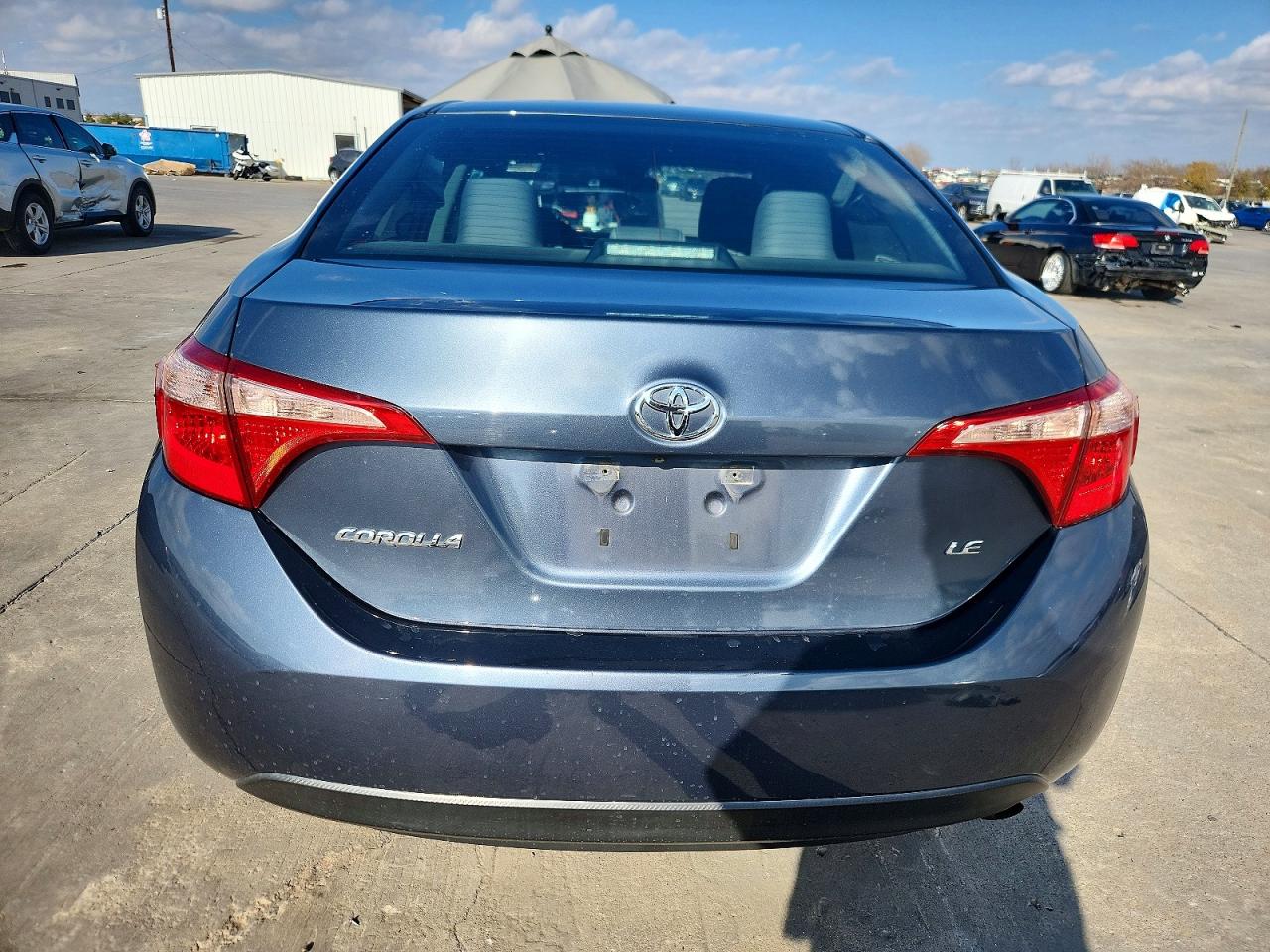 2017 TOYOTA COROLLA LE photo 6