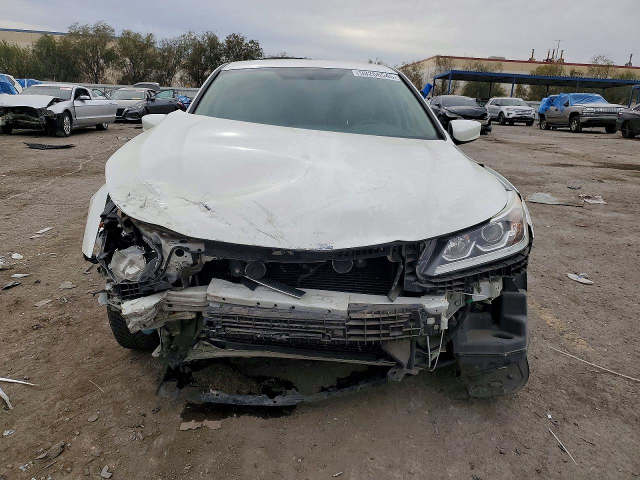 2017 HONDA ACCORD LX photo 5