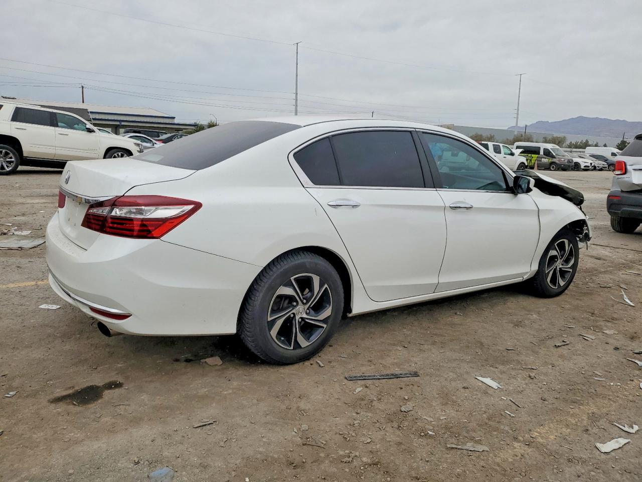 2017 HONDA ACCORD LX photo 3