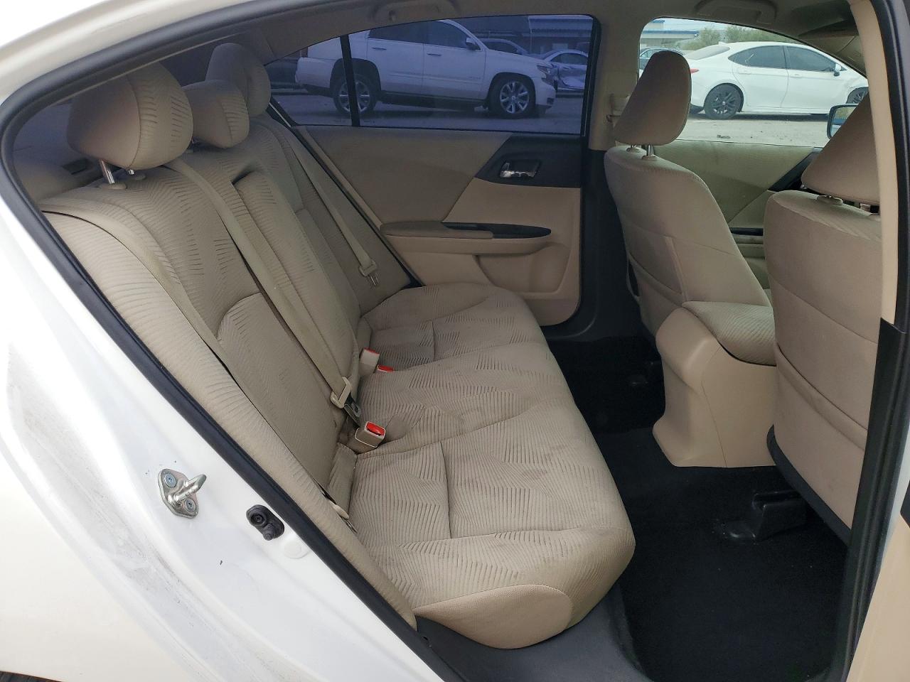 2017 HONDA ACCORD LX photo 10
