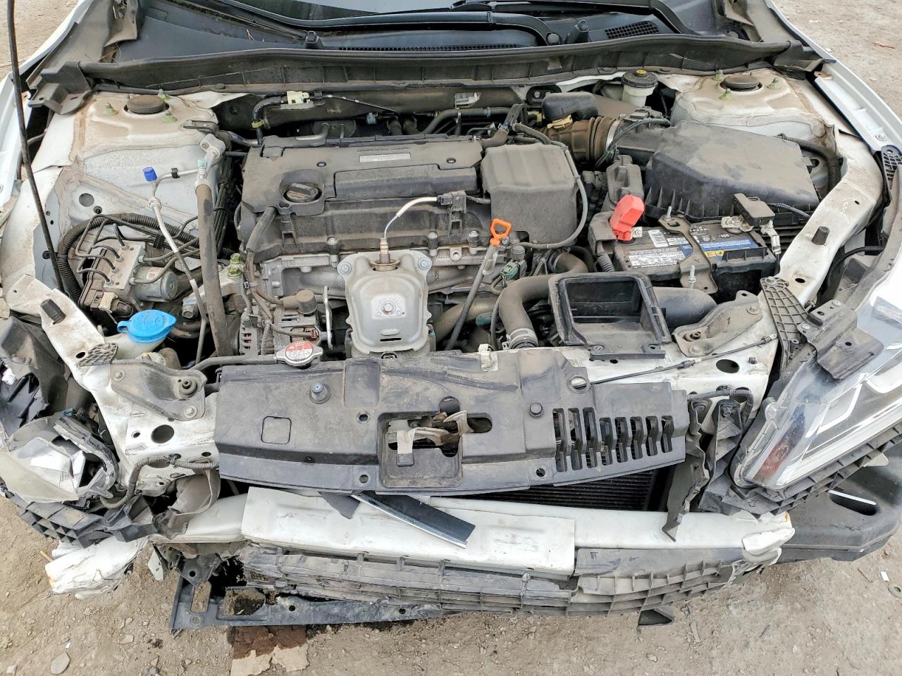 2017 HONDA ACCORD LX photo 11