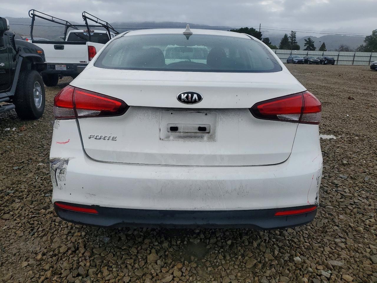 2018 KIA FORTE LX photo 6