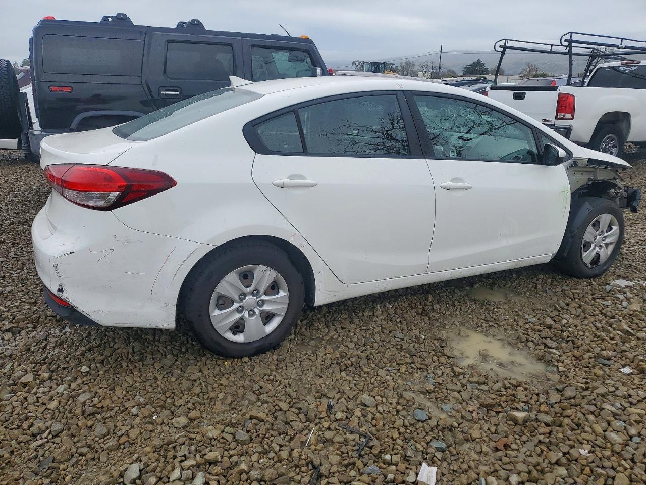 2018 KIA FORTE LX photo 3