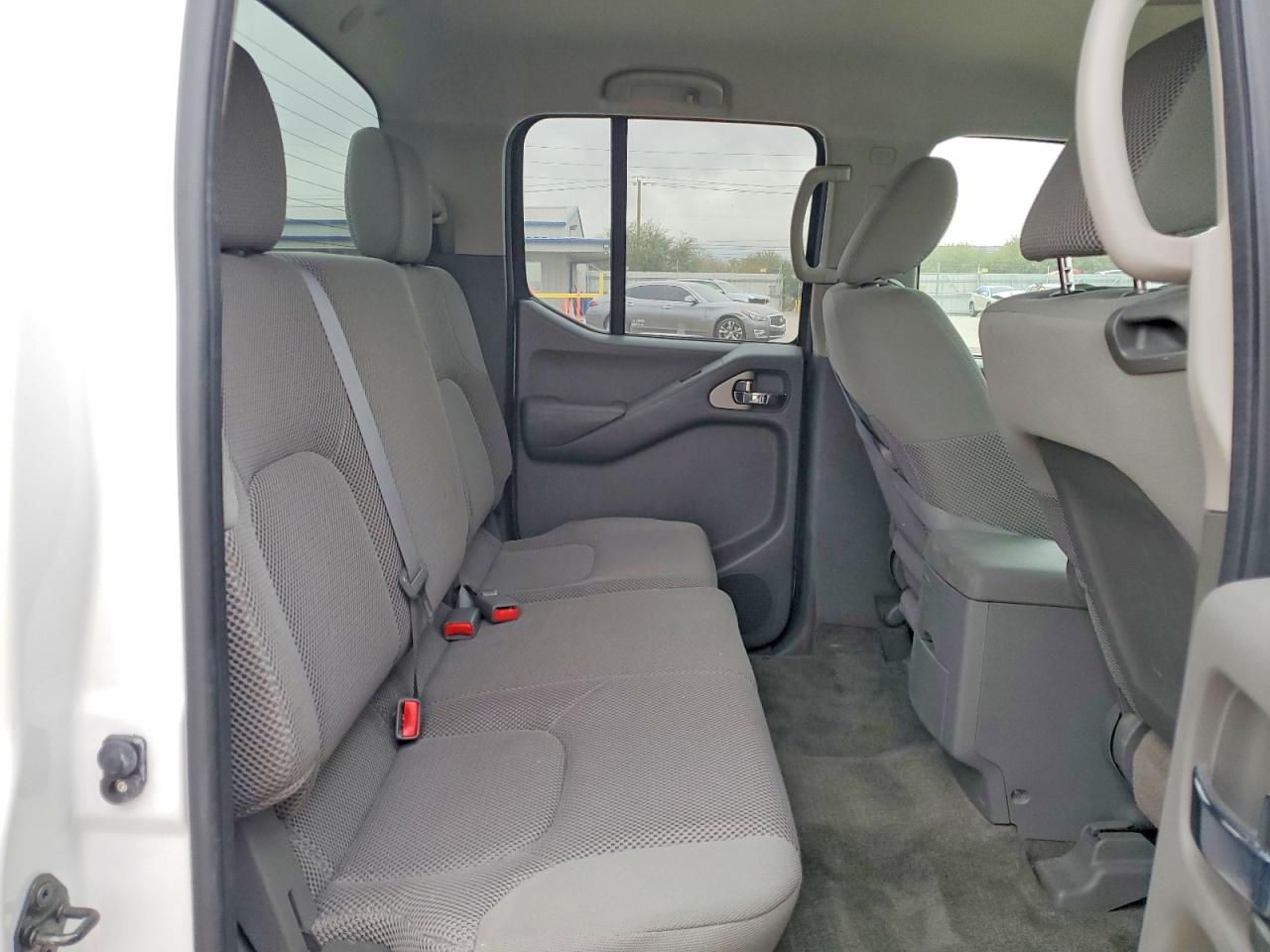 2010 NISSAN FRONTIER CREW CAB SE photo 10