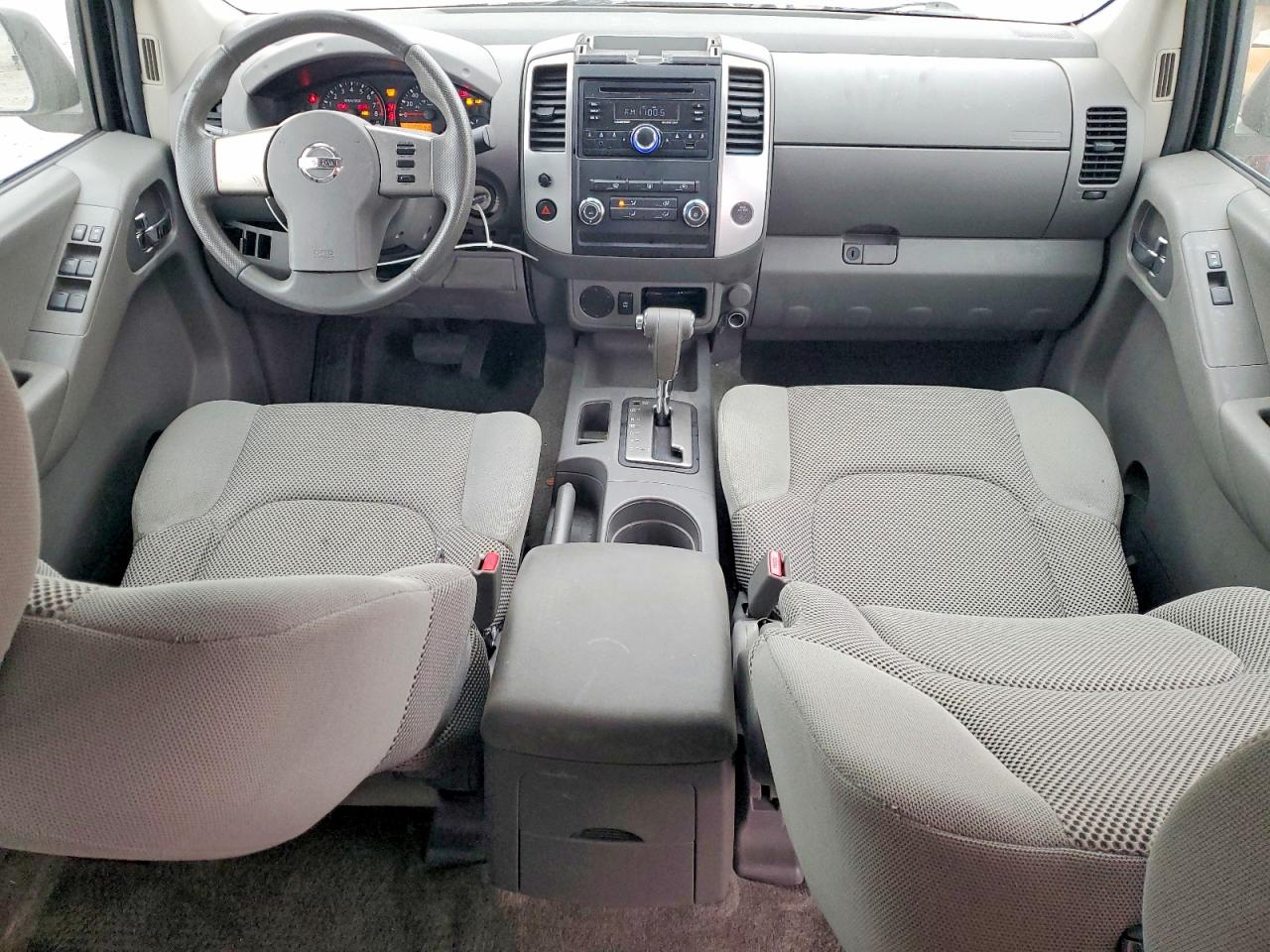 2010 NISSAN FRONTIER CREW CAB SE photo 8