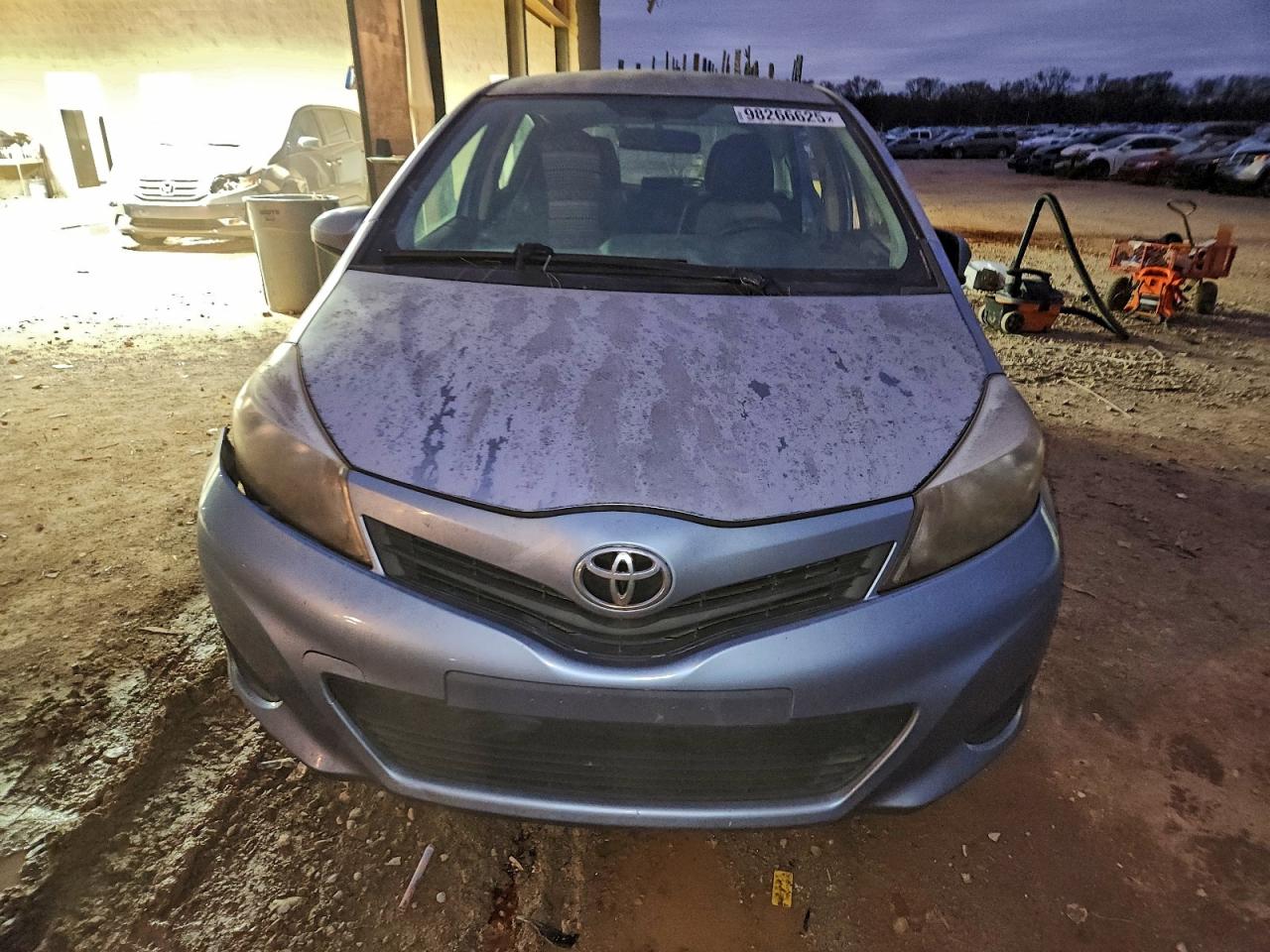 2013 TOYOTA YARIS photo 5