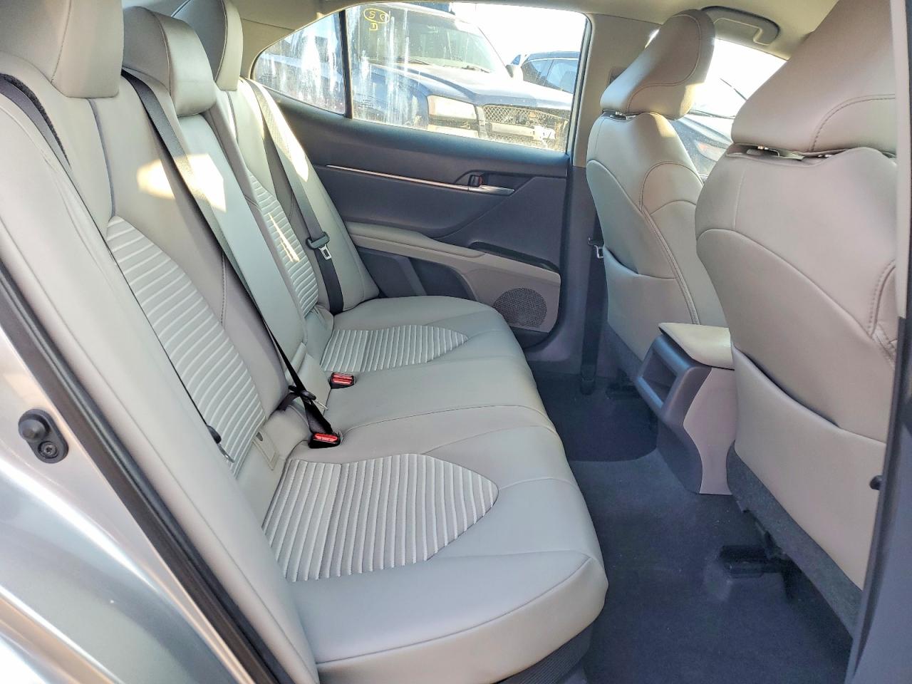 2021 TOYOTA CAMRY SE photo 10