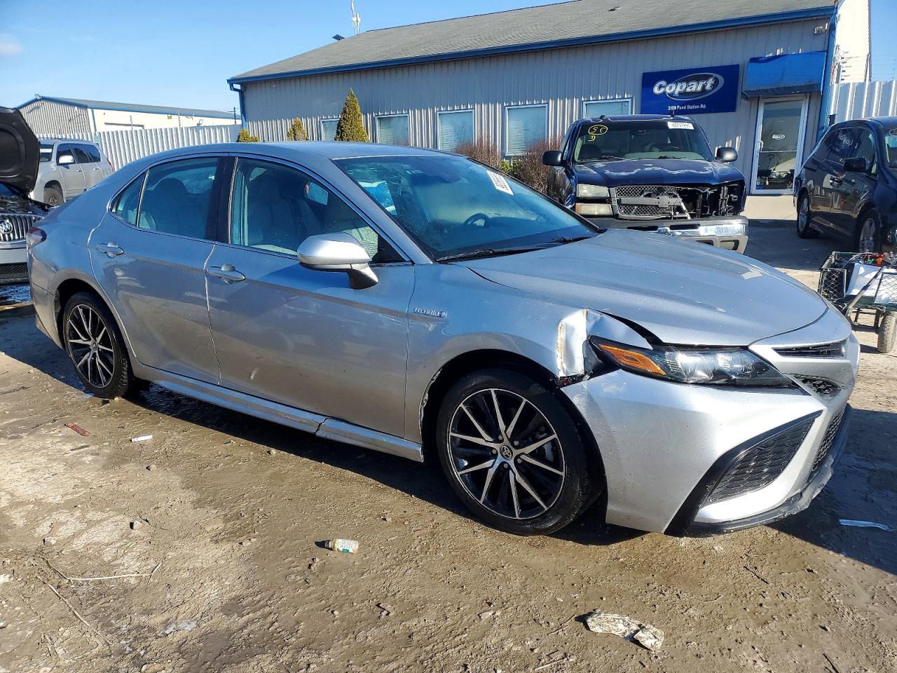 2021 TOYOTA CAMRY SE photo 4
