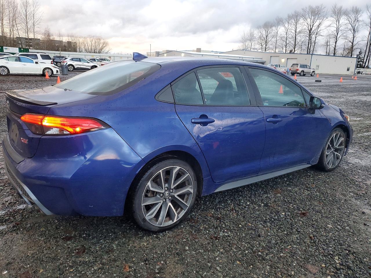 2020 TOYOTA COROLLA XSE photo 3