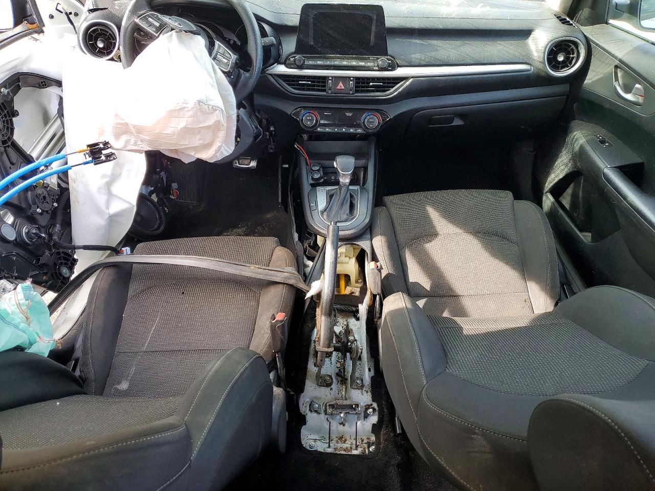 2019 KIA FORTE FE photo 8