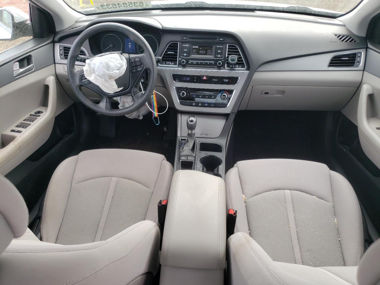 2017 HYUNDAI SONATA SE photo 8