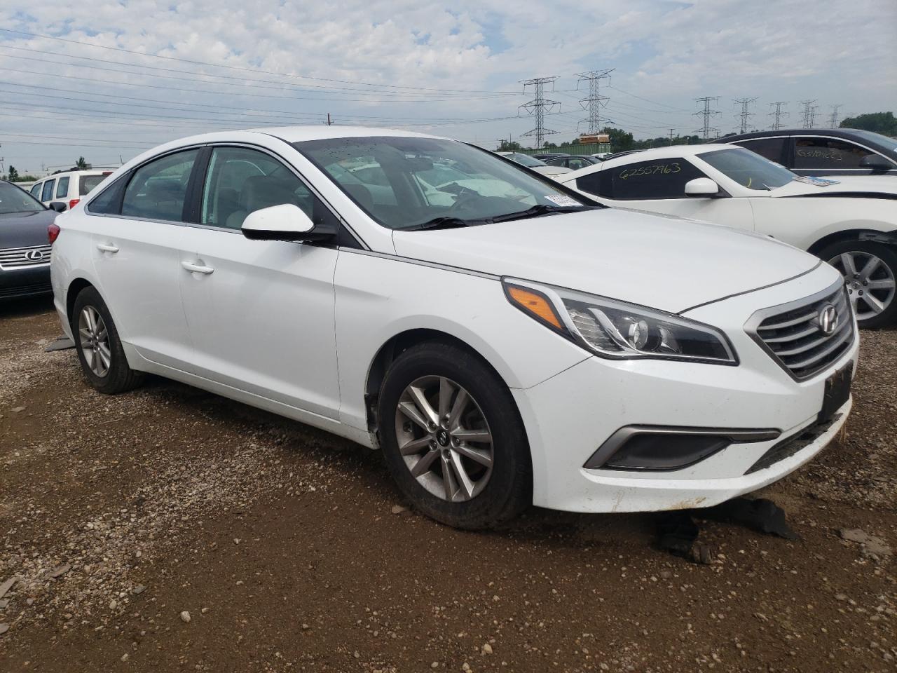 2017 HYUNDAI SONATA SE photo 4