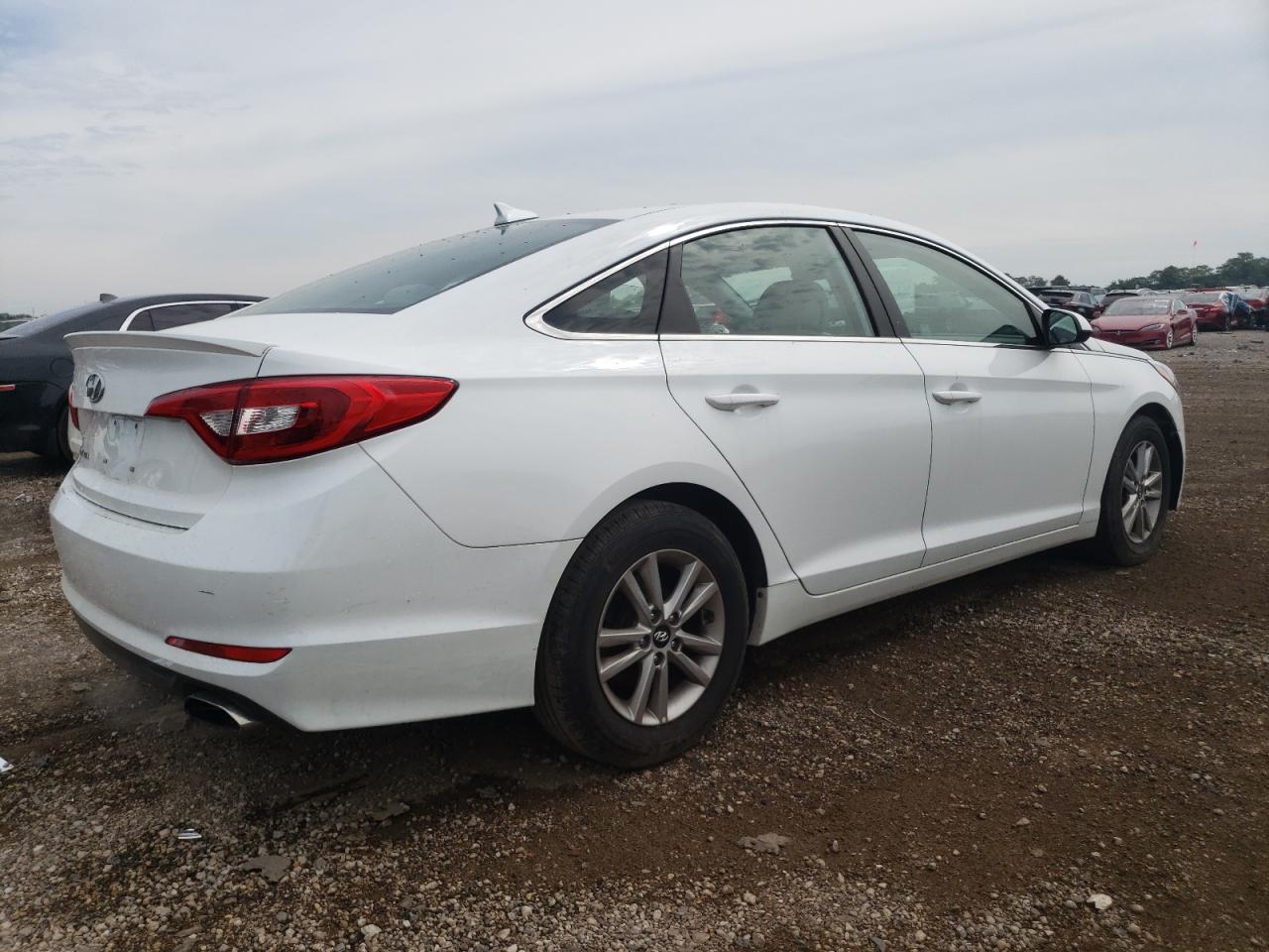 2017 HYUNDAI SONATA SE photo 3
