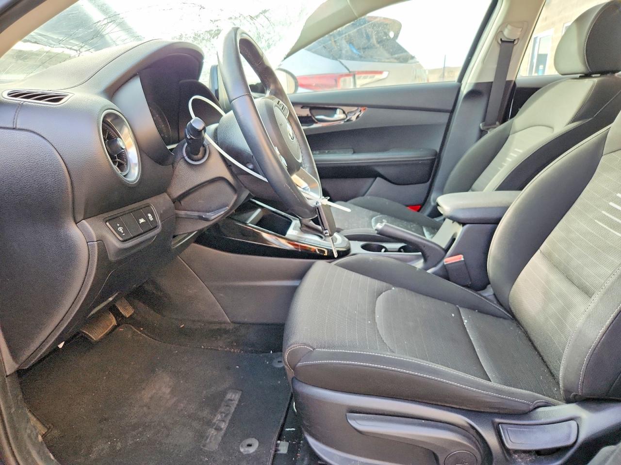 2019 KIA FORTE GT LINE photo 7