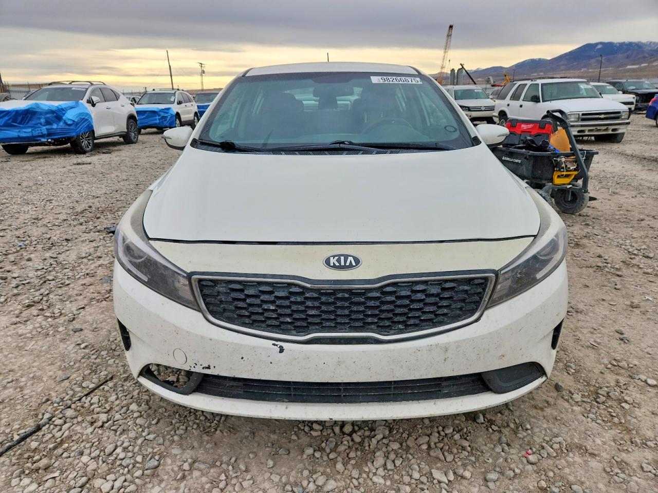 2017 KIA FORTE LX photo 5