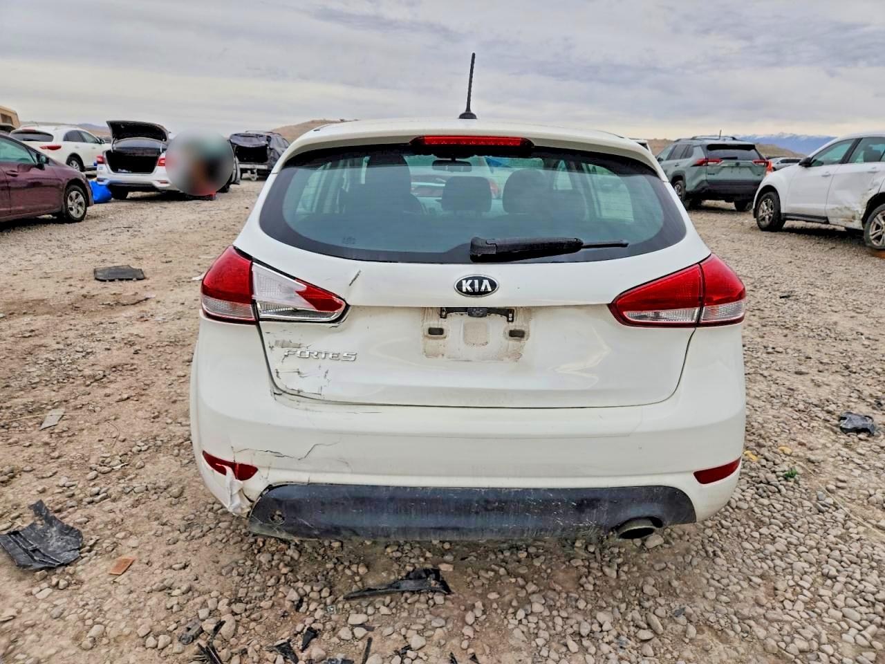 2017 KIA FORTE LX photo 6