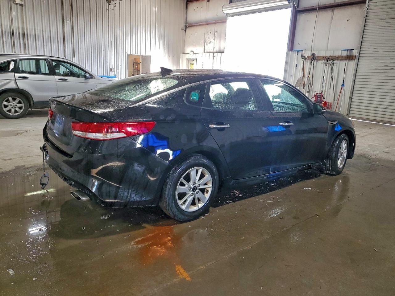 2016 KIA OPTIMA LX photo 3
