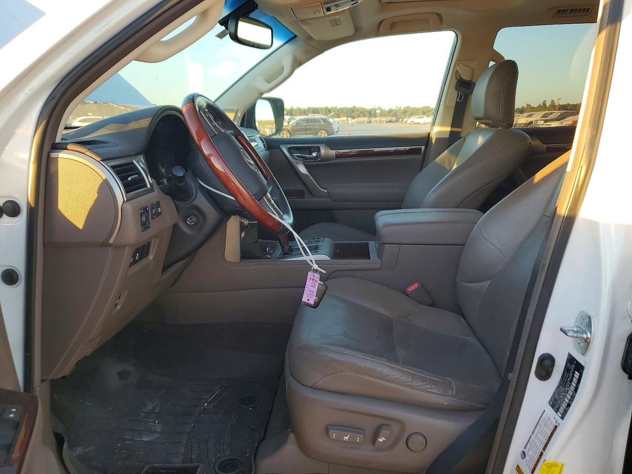 2016 LEXUS GX 460 photo 7