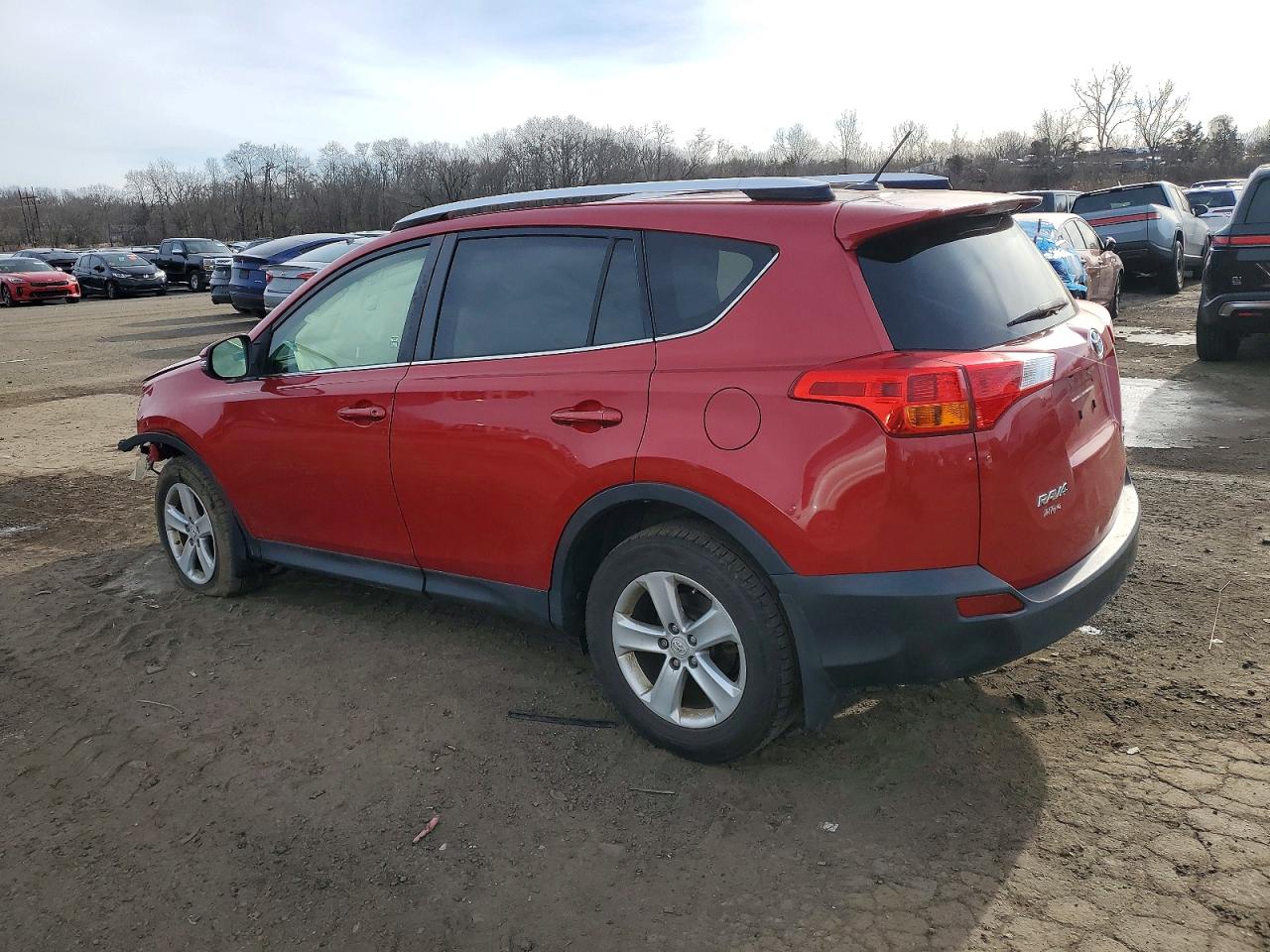 2014 TOYOTA RAV4 XLE photo 2