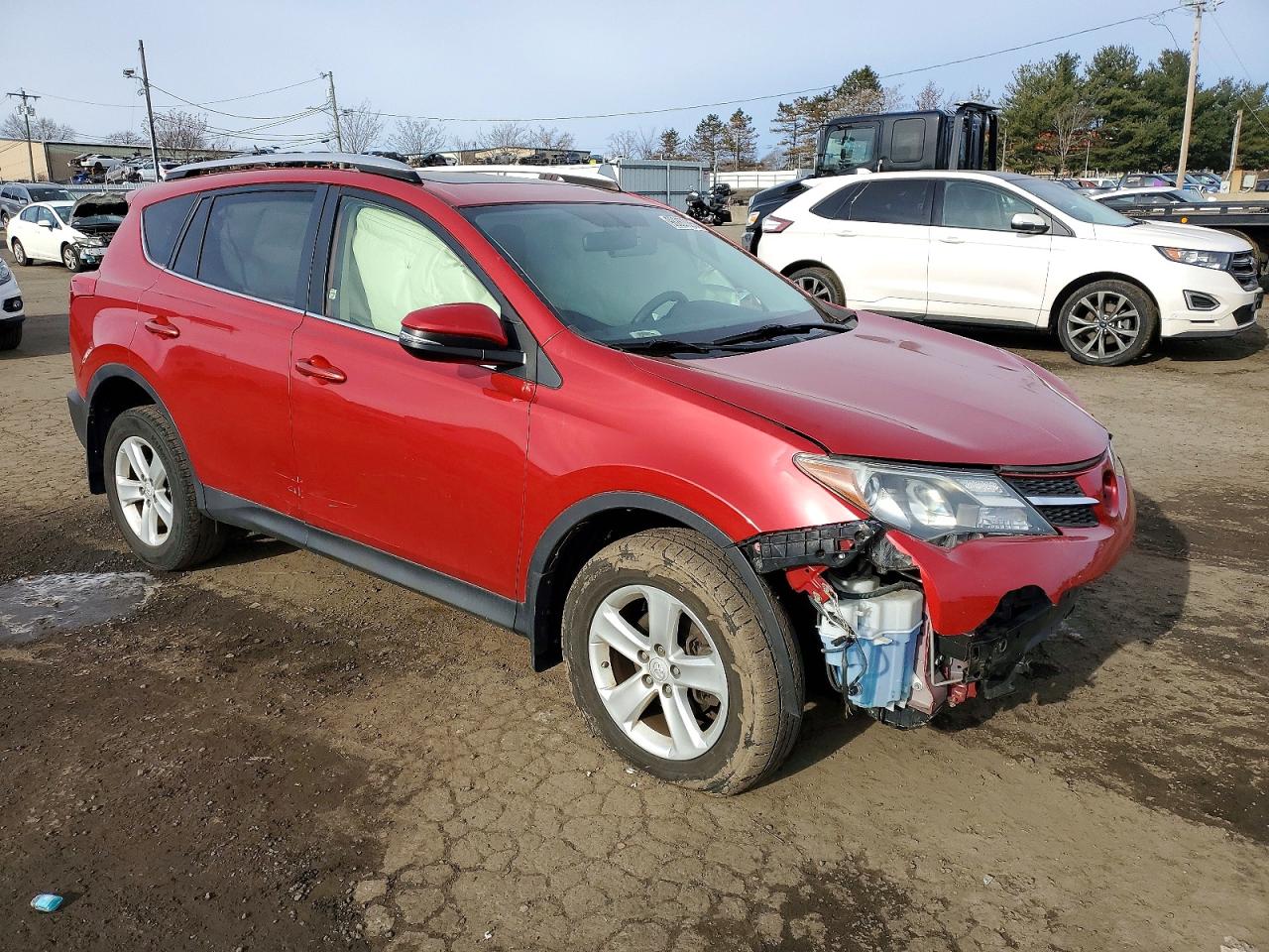 2014 TOYOTA RAV4 XLE photo 4
