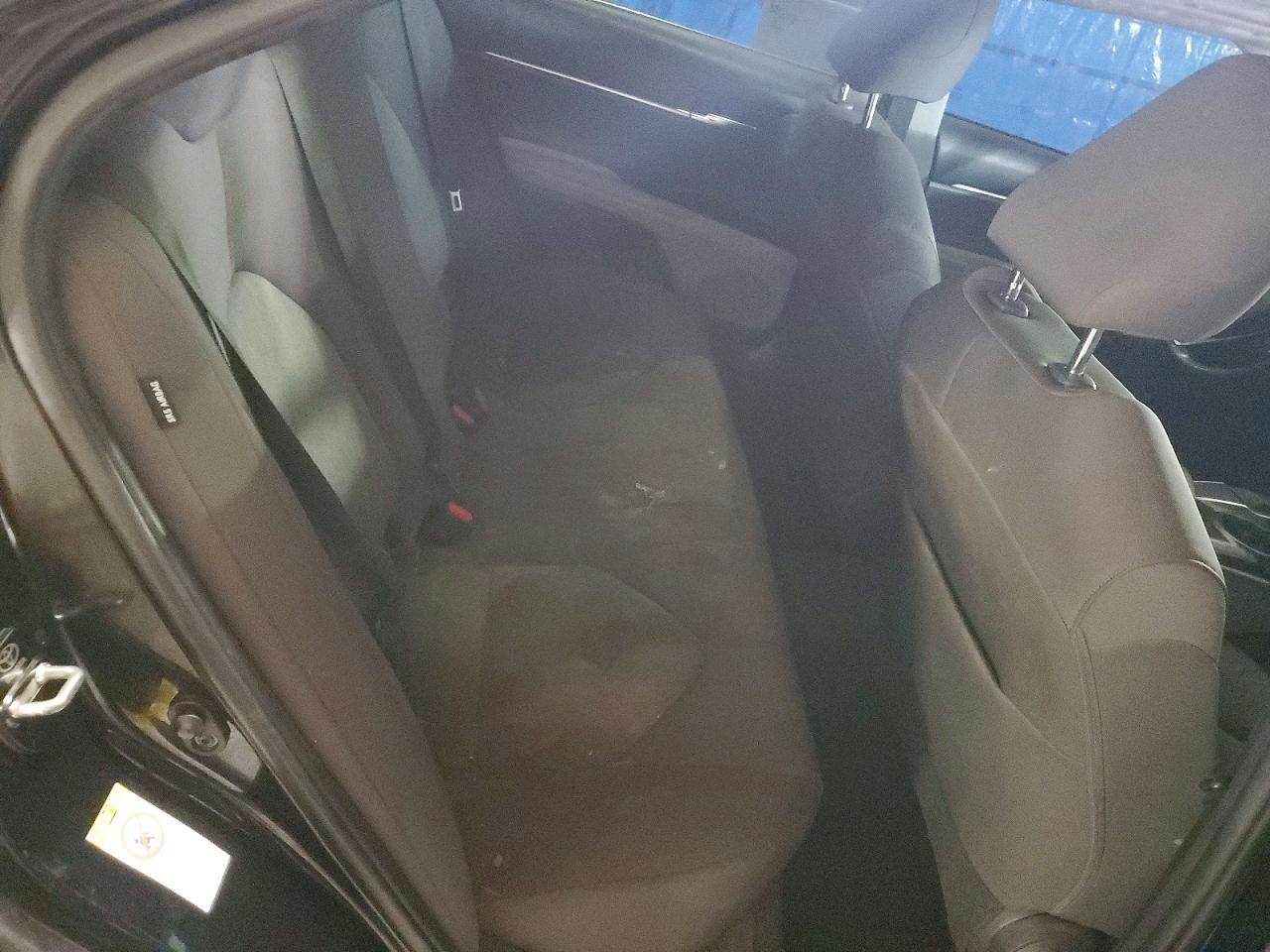 2018 TOYOTA CAMRY L photo 10