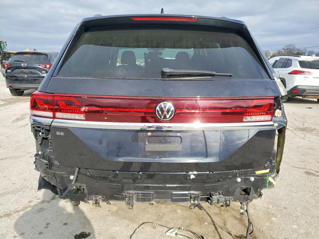 2024 VOLKSWAGEN ATLAS SE photo 6