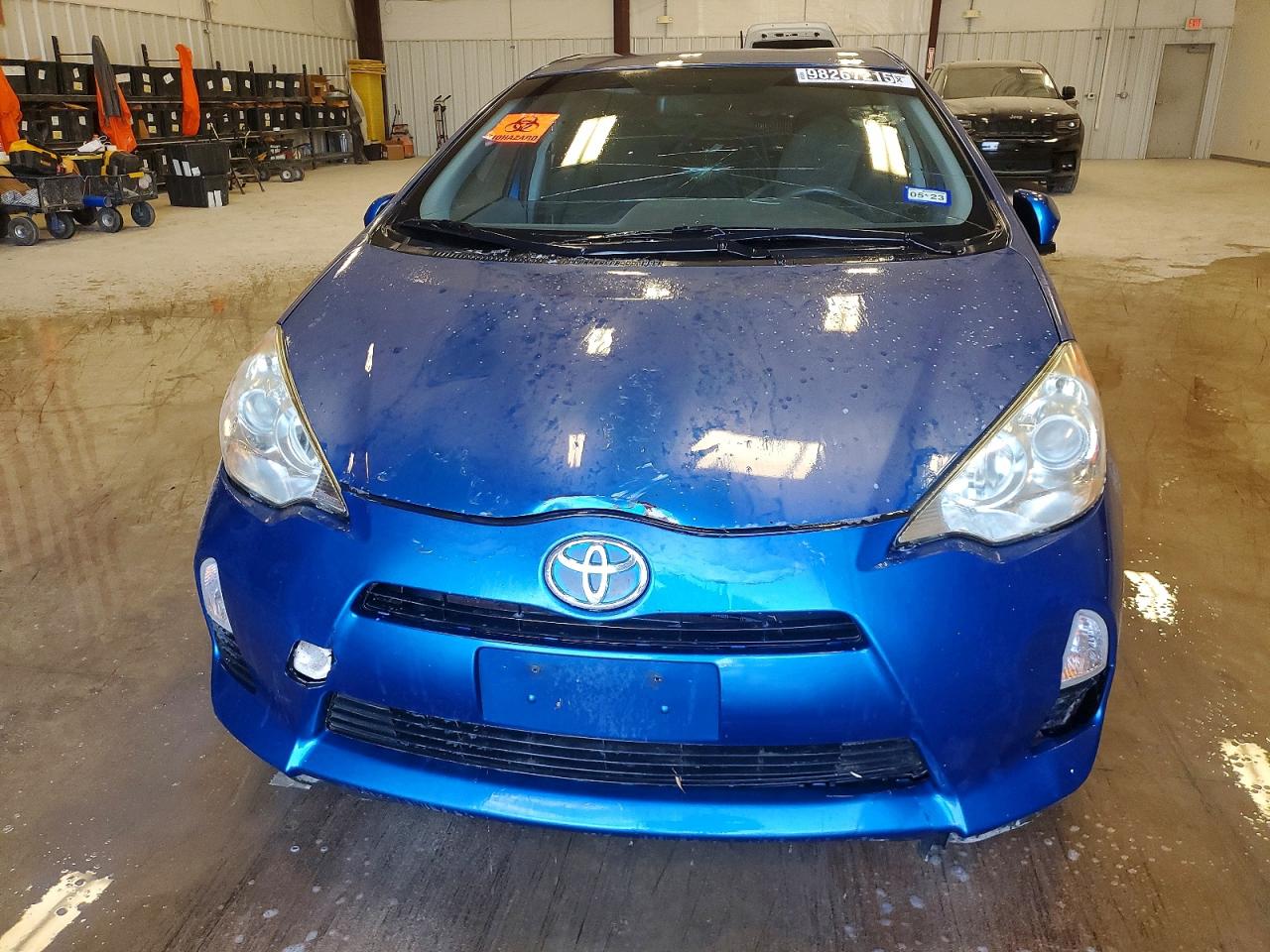 2014 TOYOTA PRIUS C photo 5