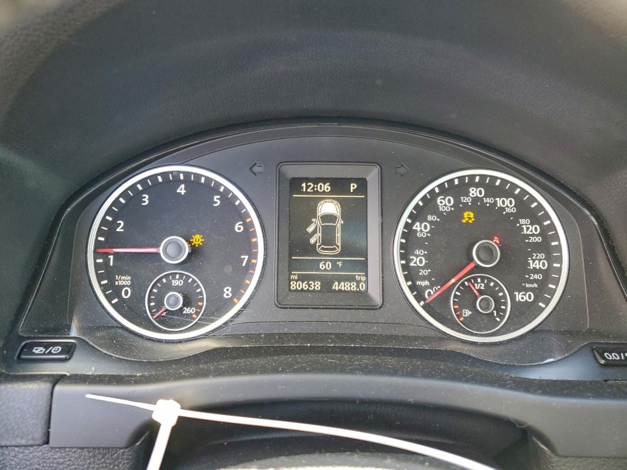 2016 VOLKSWAGEN TIGUAN S photo 9