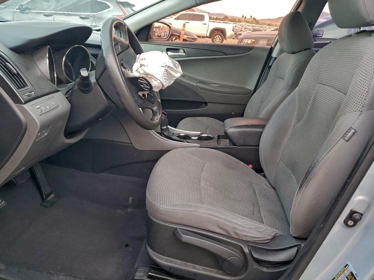 2011 HYUNDAI SONATA GLS photo 7