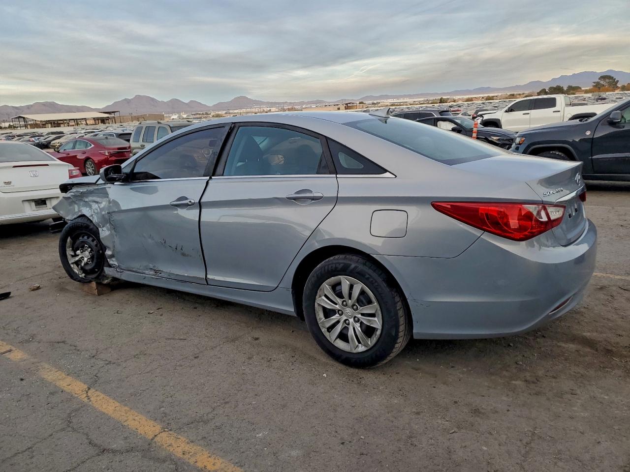 2011 HYUNDAI SONATA GLS photo 2