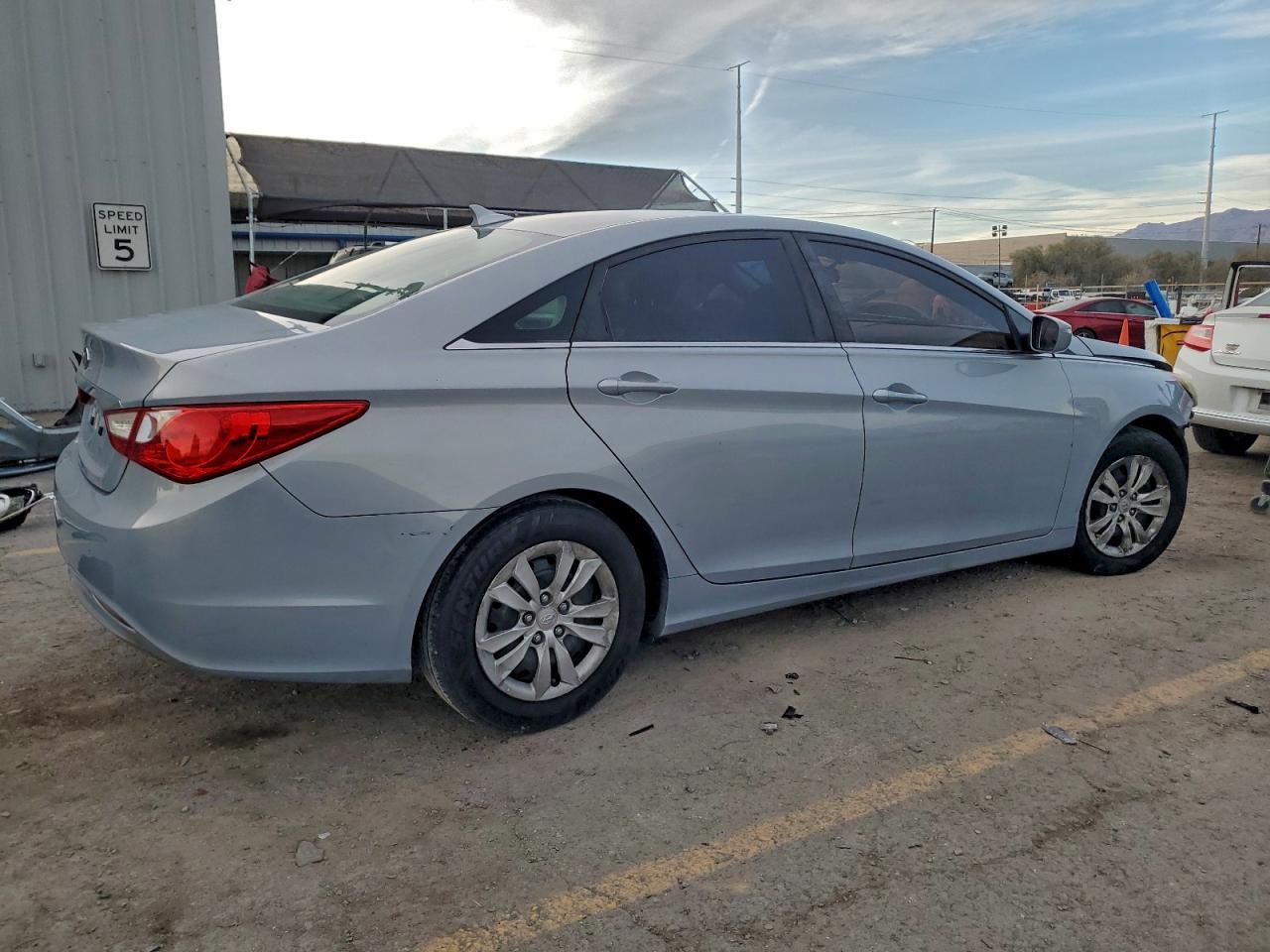 2011 HYUNDAI SONATA GLS photo 3