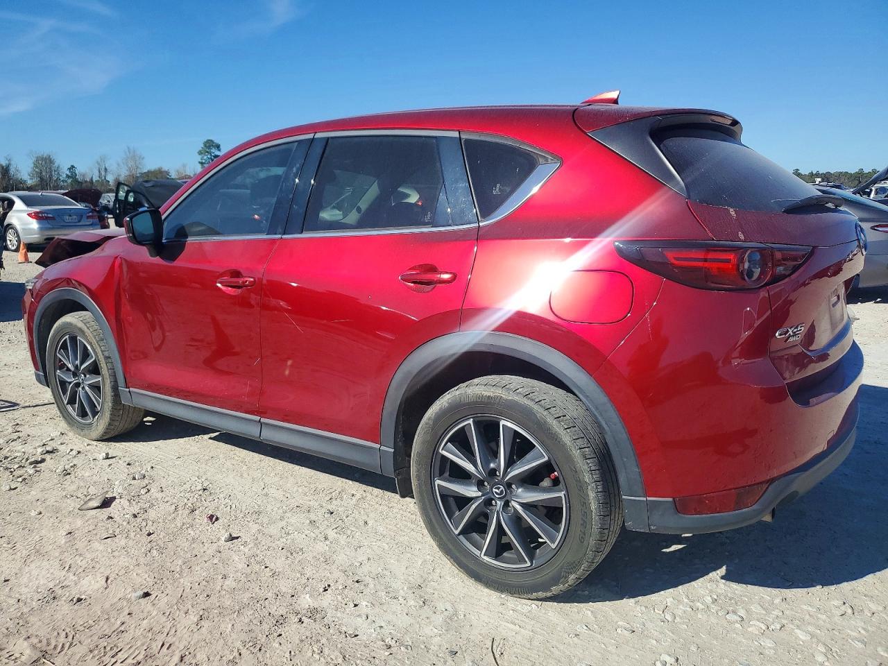 2017 MAZDA CX-5 GRAND TOURING photo 2