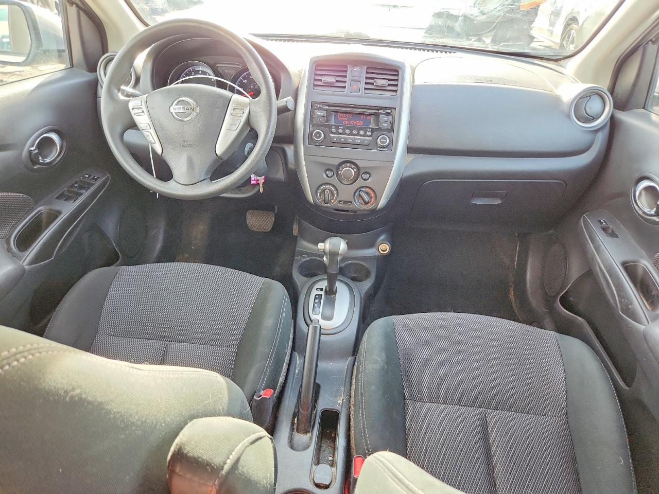 2018 NISSAN VERSA S photo 8