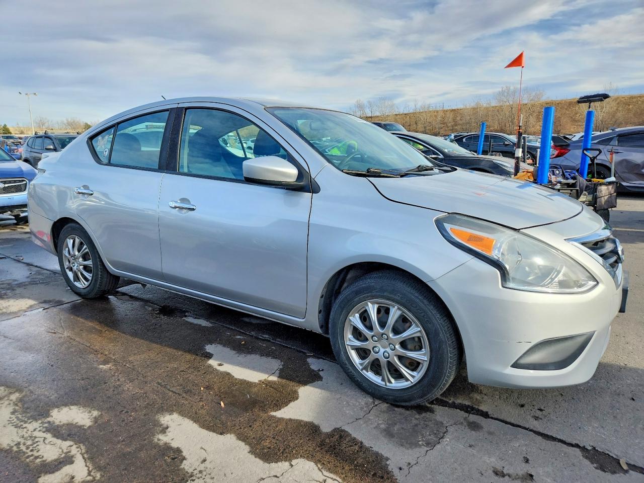 2018 NISSAN VERSA S photo 4
