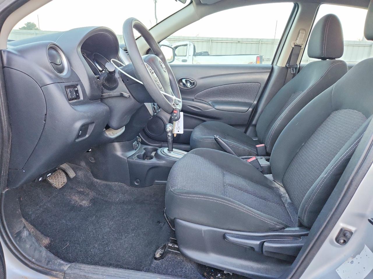 2018 NISSAN VERSA S photo 7