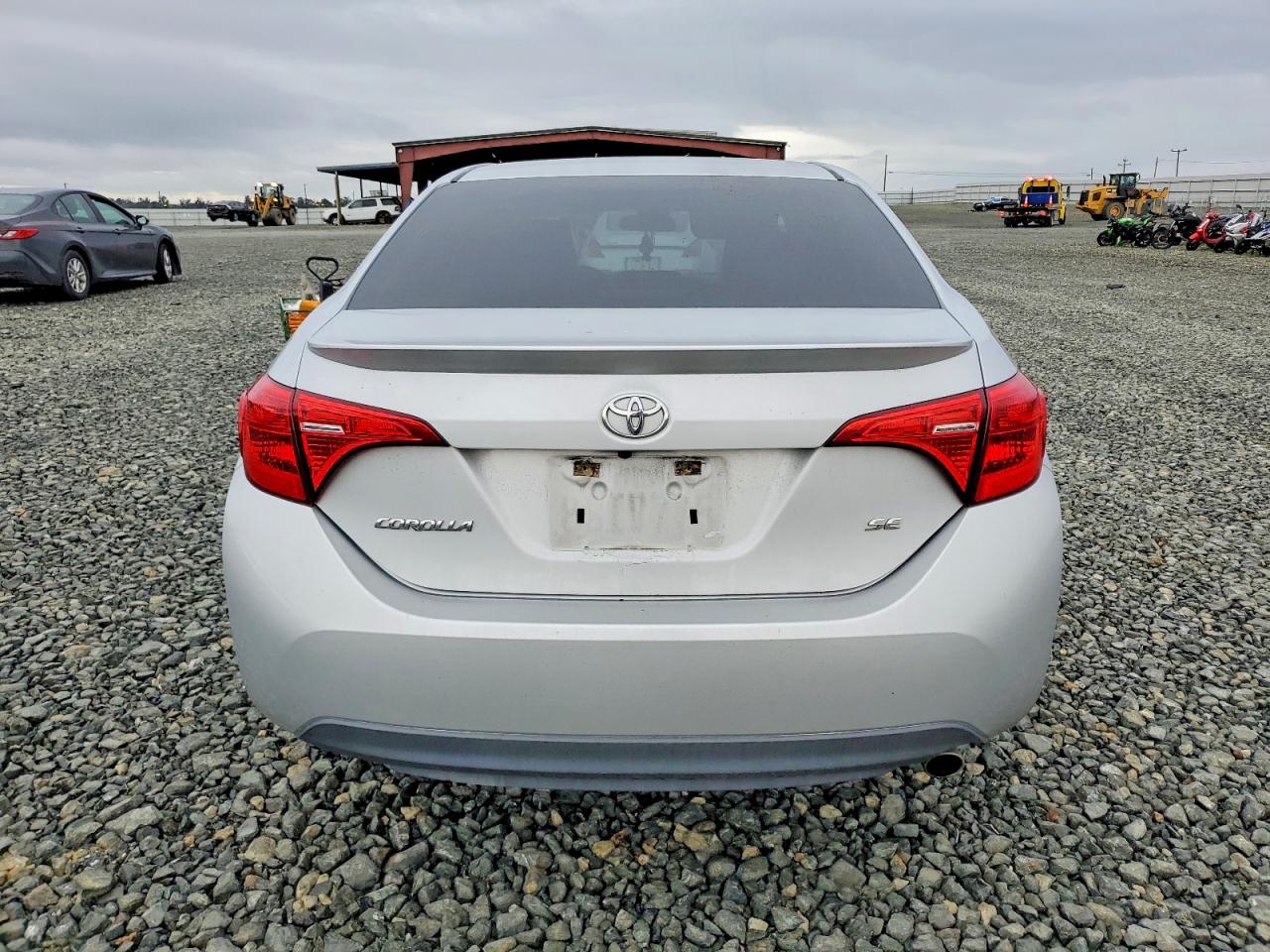 2017 TOYOTA COROLLA SE photo 11