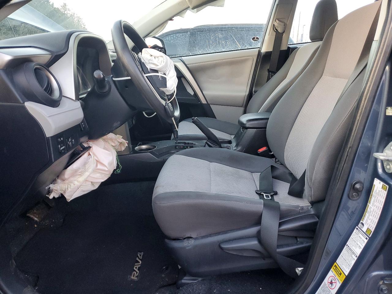 2013 TOYOTA RAV4 LE photo 7