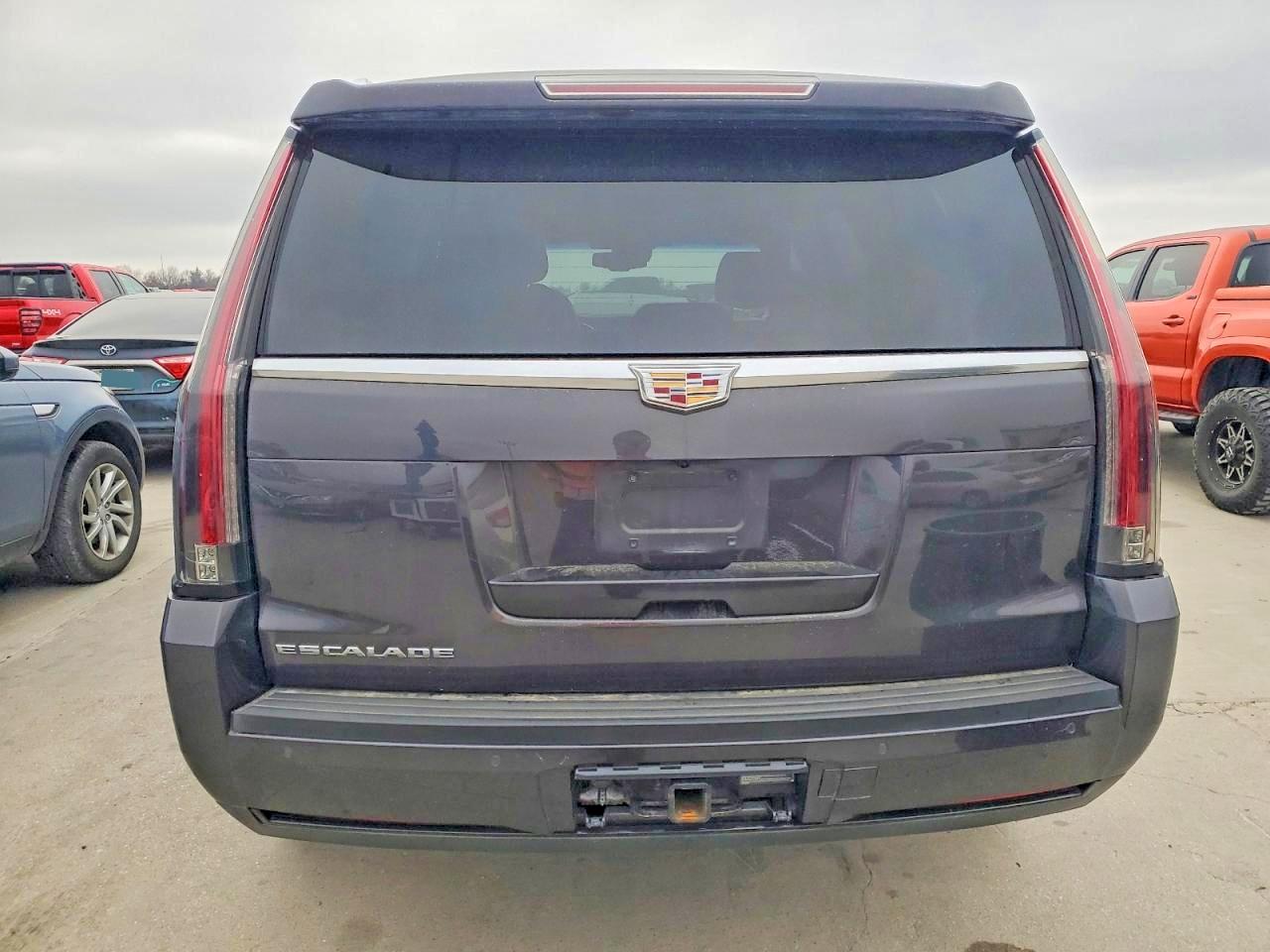 2016 CADILLAC ESCALADE PREMIUM photo 6
