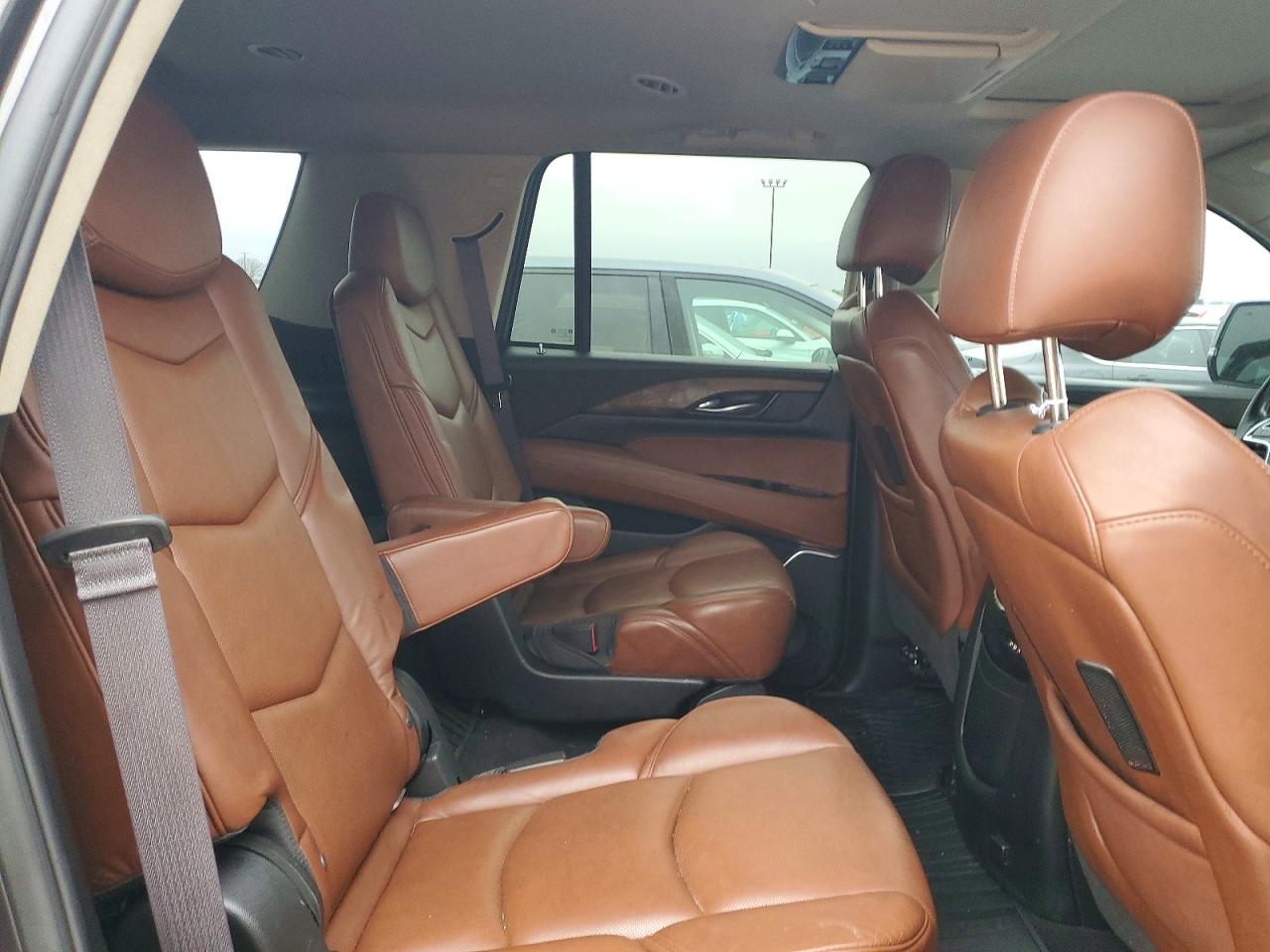 2016 CADILLAC ESCALADE PREMIUM photo 10