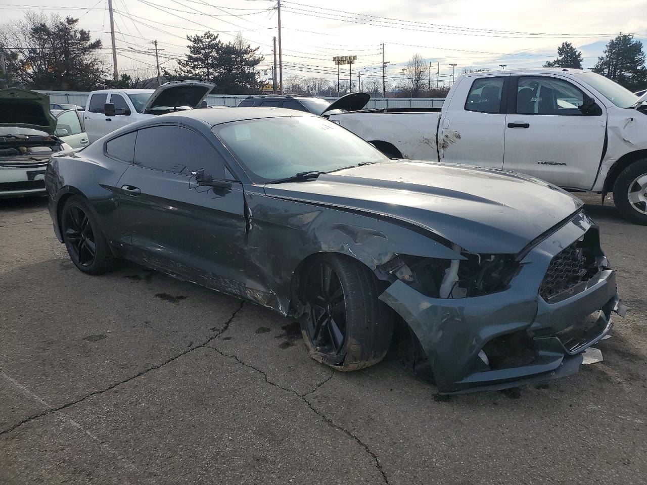 2015 FORD MUSTANG photo 7