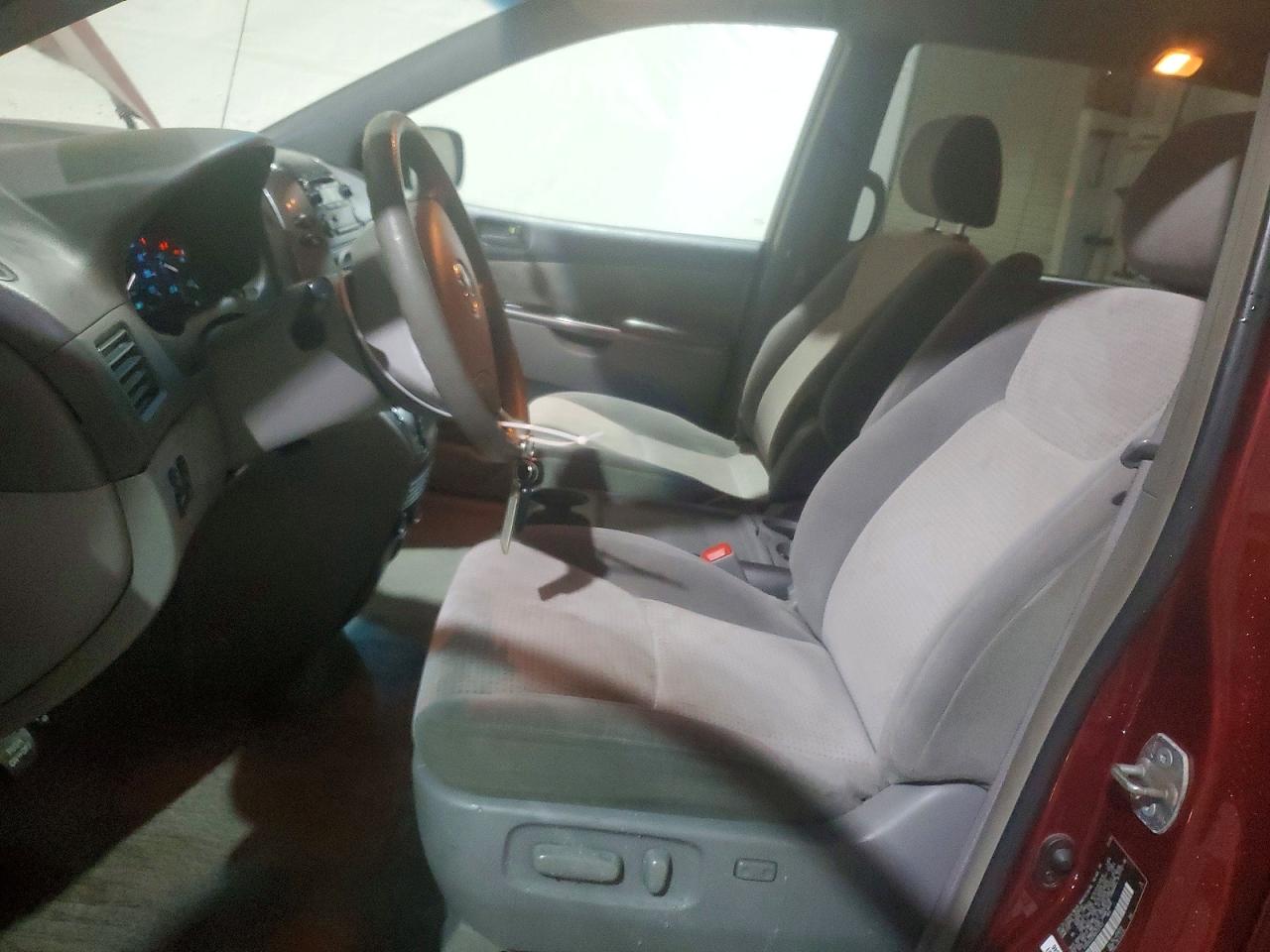2008 TOYOTA SIENNA LE 7-PASSENGER photo 13