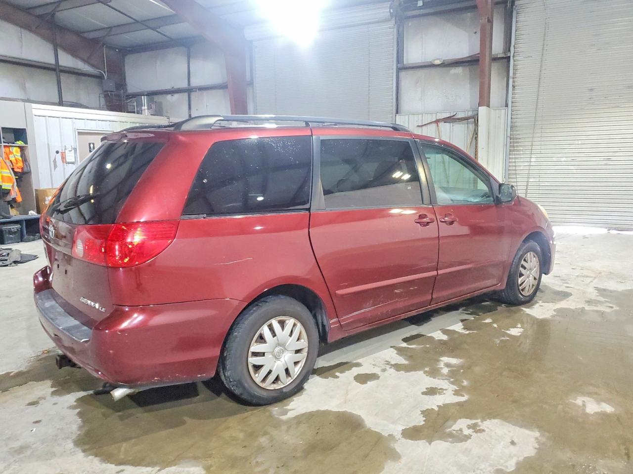 2008 TOYOTA SIENNA LE 7-PASSENGER photo 5
