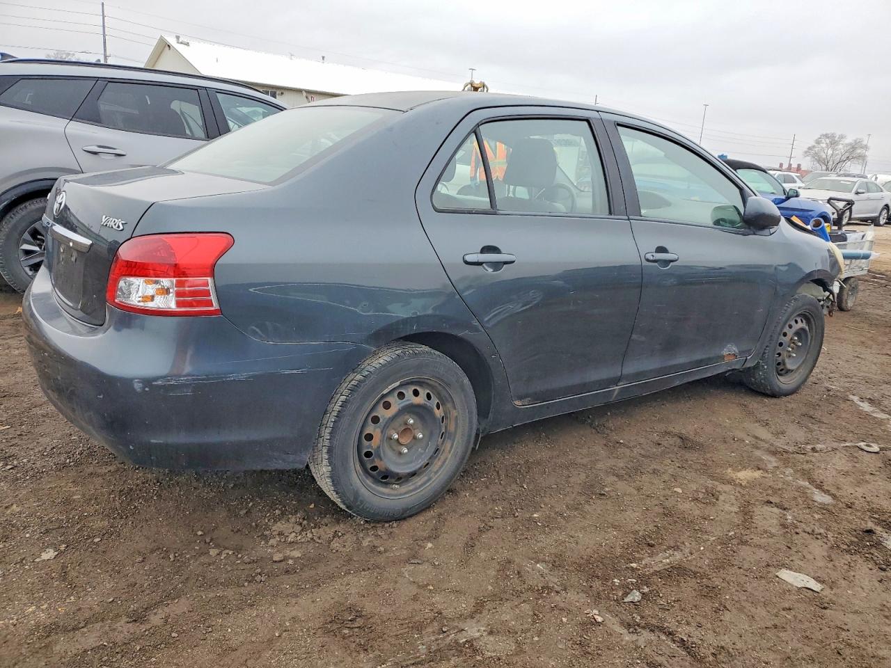 2009 TOYOTA YARIS photo 3