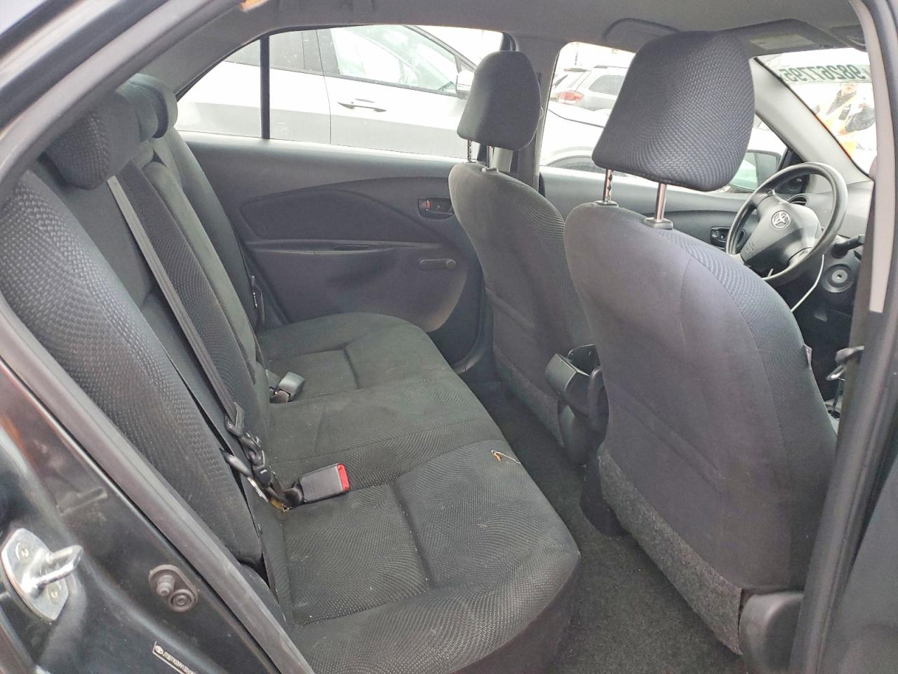 2009 TOYOTA YARIS photo 10