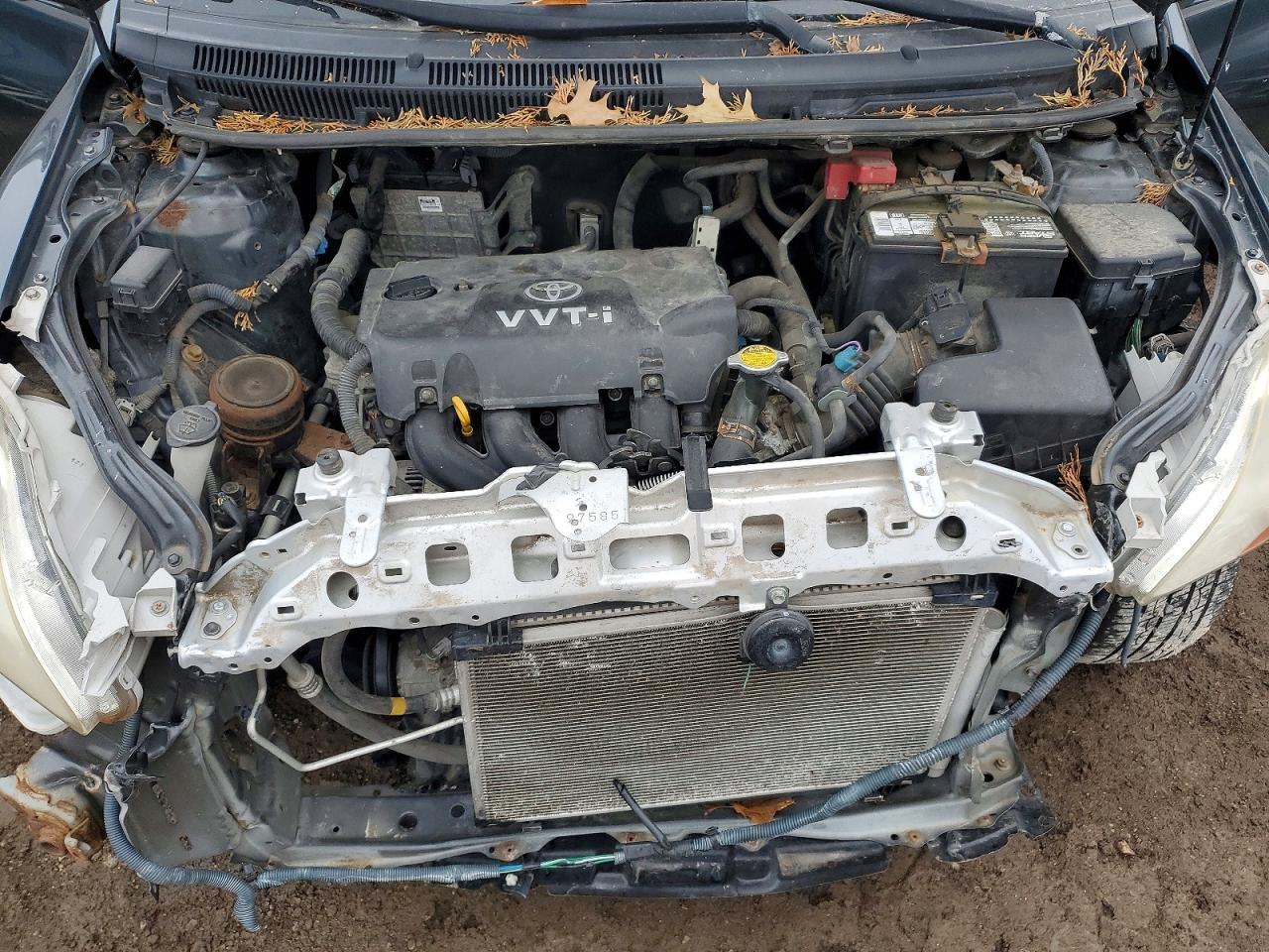 2009 TOYOTA YARIS photo 11