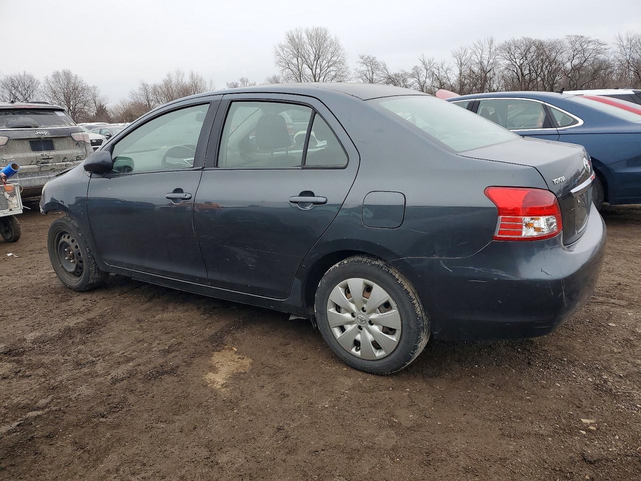 2009 TOYOTA YARIS photo 2
