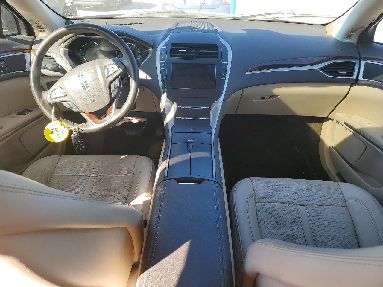 2016 LINCOLN MKZ photo 8