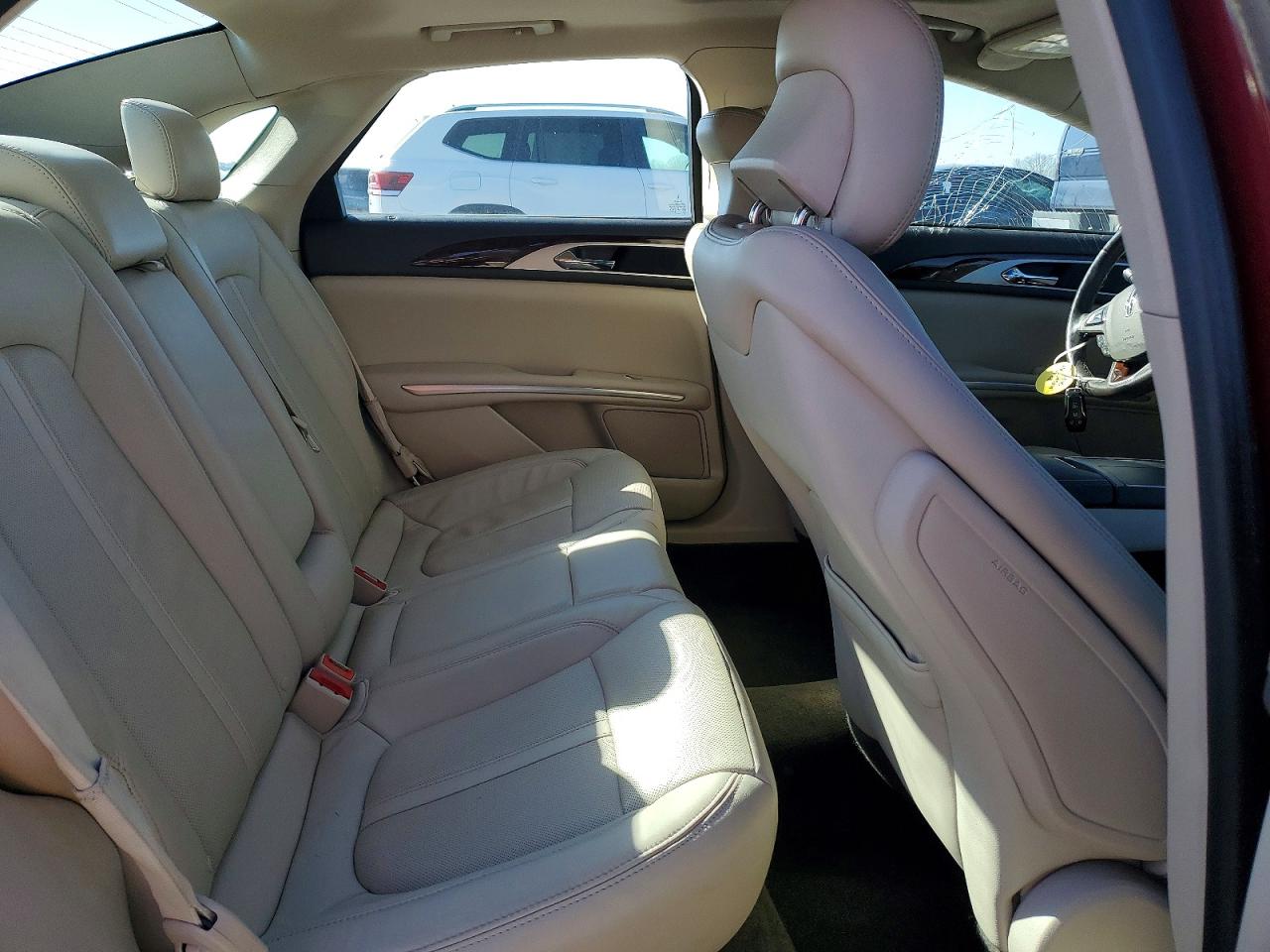 2016 LINCOLN MKZ photo 10
